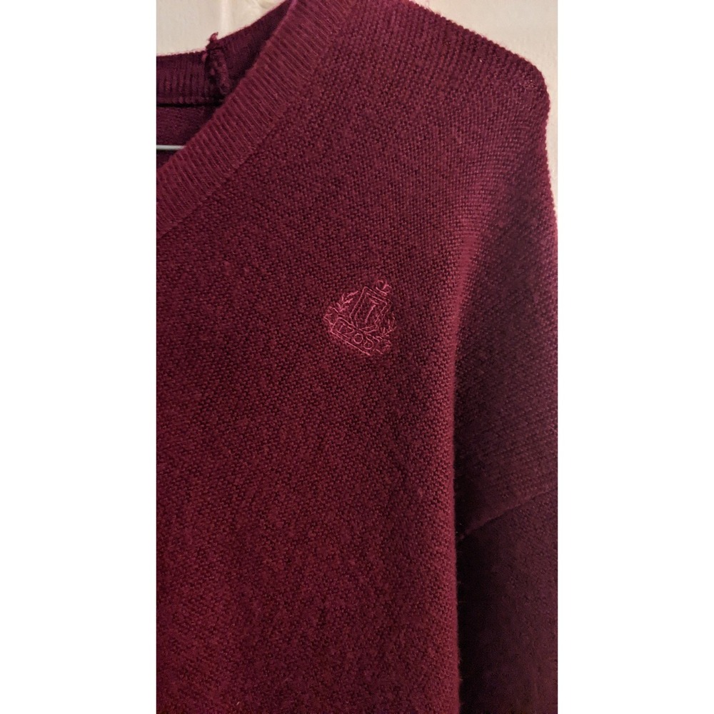 IZOD Men's V-Neck Sweater Red Medium Long Sleeve Wool Acrylic Nylon Blend - Picture 4 of 10